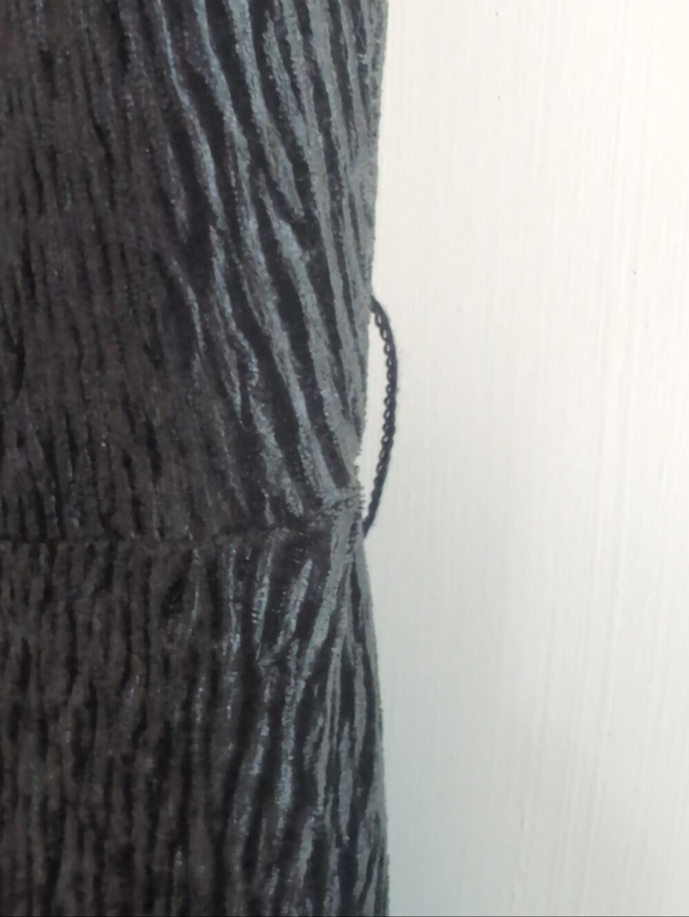 Dark green Disturbia "Thekla" plisse velvet column maxi dress - Picture 7 of 9